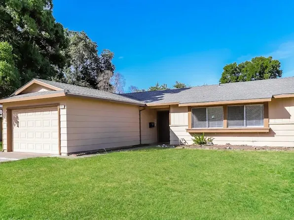 7018 Salmon River Dr, Sacramento, CA 95842
