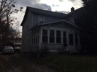 54 Poland Ave, Struthers, OH 44471