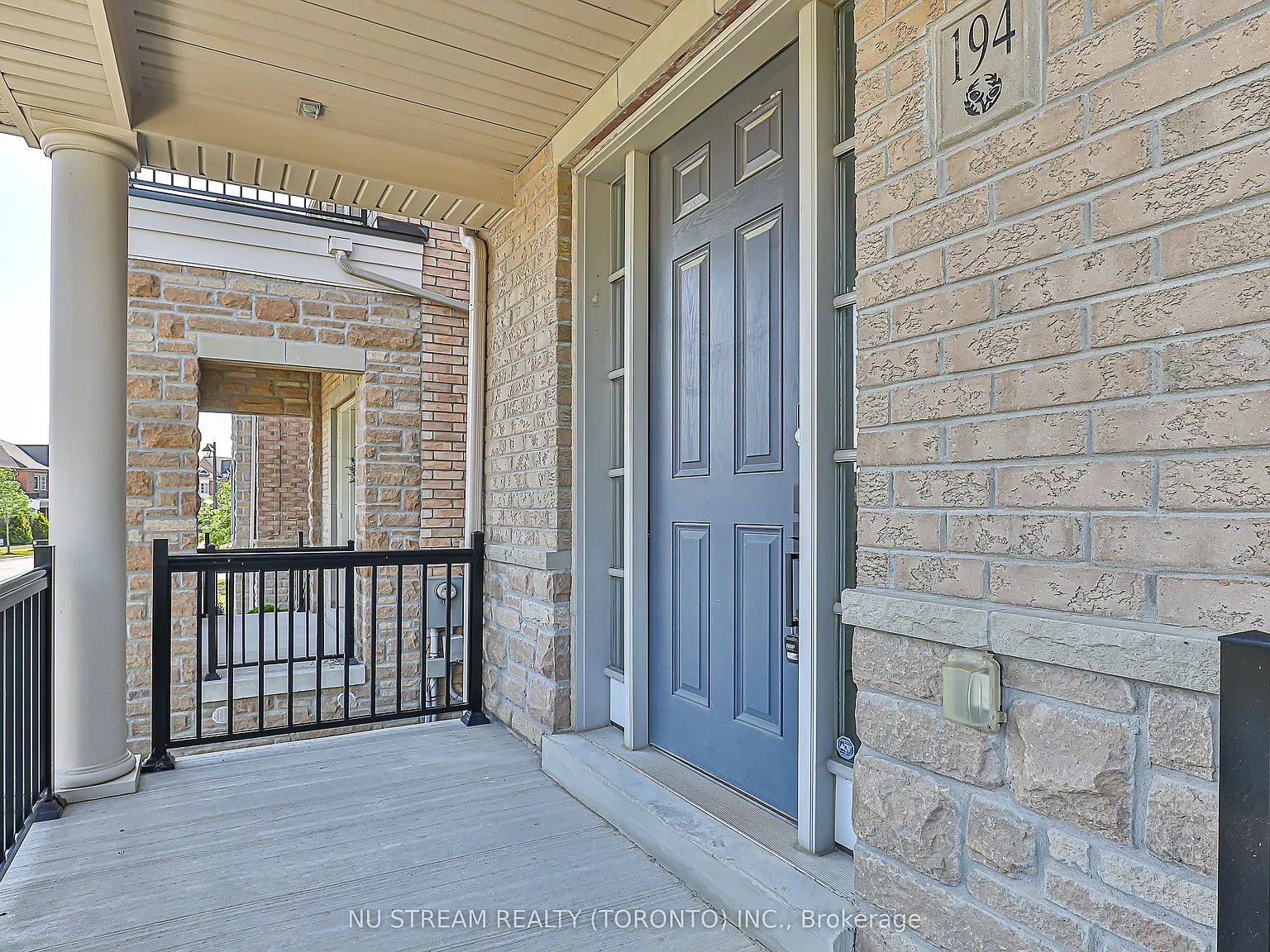 4 bed, $3,800 — Photo 2