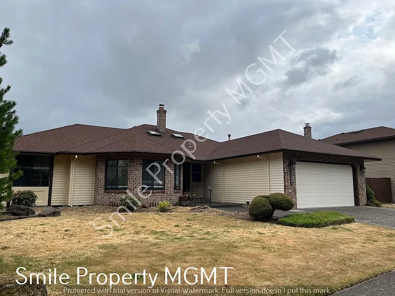 16801 NE San Rafael Dr — Photo 2