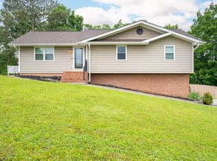 109 Shady Brook Ln, Ringgold, GA 30736