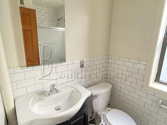4th image of 25-47 35th St #3