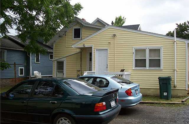 2nd image of 14 Cayuga St