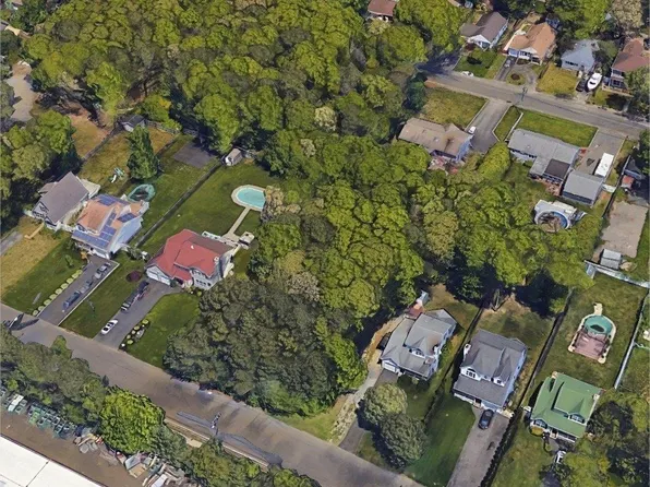 The Green, Shirley, NY 11967