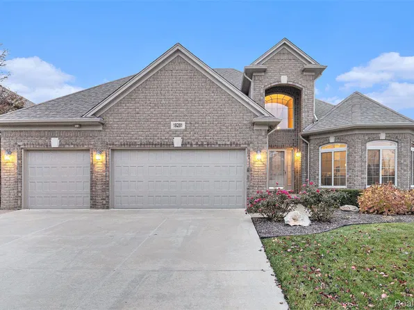 18281 Tiger Dr, Macomb, MI 48042