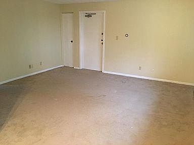 5th image of 1-22 Dreyer Ave #1