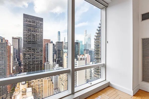 Rented by Luxury Habitat | media 19