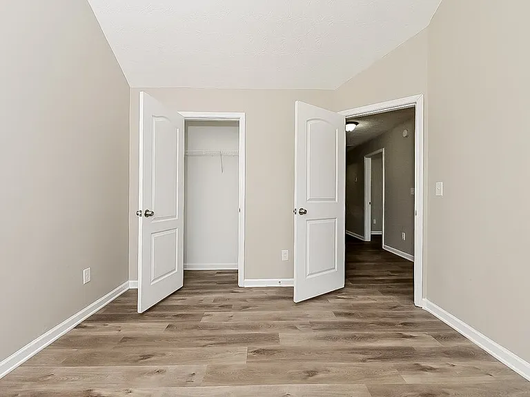 7423 Garnet Dr — Photo 14