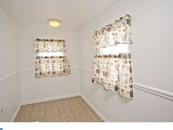 2nd image of 3423 Osmond St