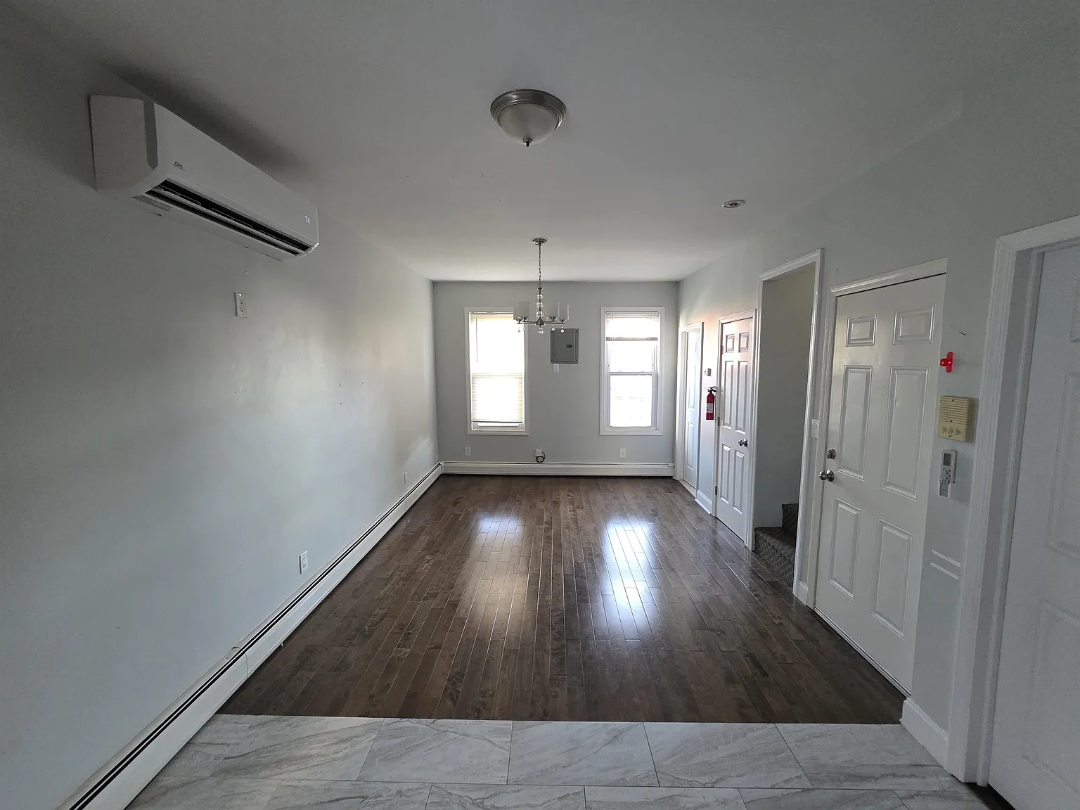 2 bed, 1.0 bath, 750 sqft, $2,500 — Photo 3