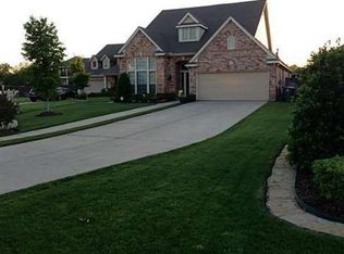 6955 Belteau Ln, Dallas, TX 75227
