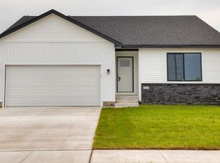 1927 20th Ave SE, Altoona, IA 50009