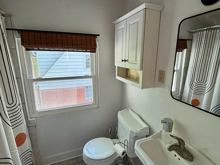2818 Crest Ave — Photo 10