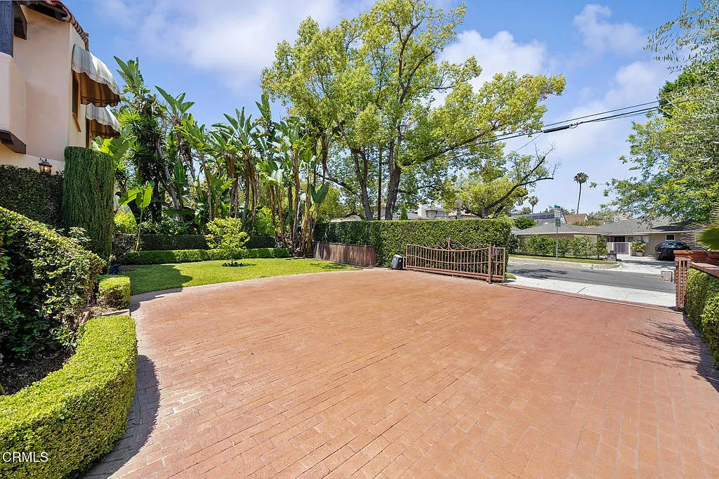 4 bed, 3.5 bath, 1992 sqft, $7,000 — Photo 3