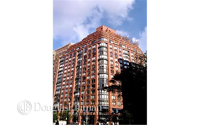 Rented by Douglas Elliman | media 33