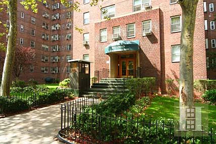 1st image of 550 Grand St APT J3b