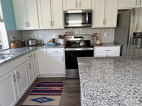 3rd image of 2766 Center Park Way