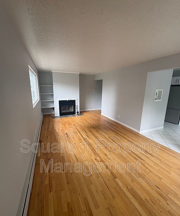 2nd image of 10036 117th St NW