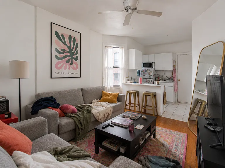 349 W 45th St #5RE — Photo 1