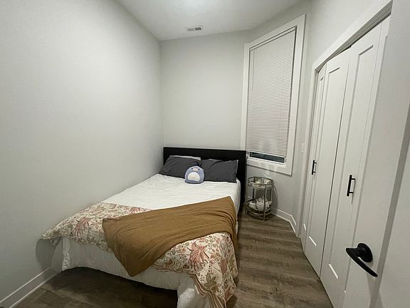 4th image of 1948 N Kedzie Ave #2F