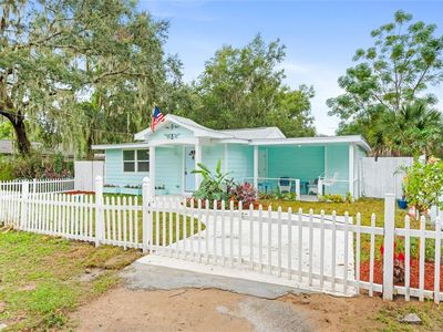 245 S Rhodes St, Mount Dora, FL, 32757