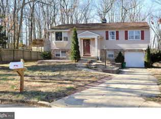 9 Spanish Oak Ct, Turnersville, NJ 08012