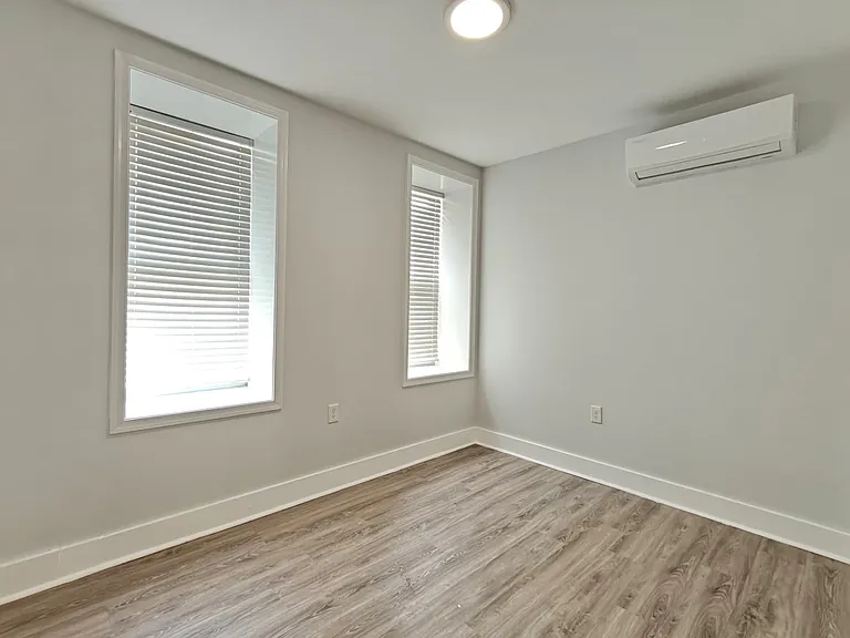 1404 N 21st St #1 — Photo 7