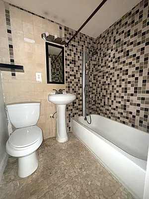 Rented by Smart City Real Estate LLC | media 4