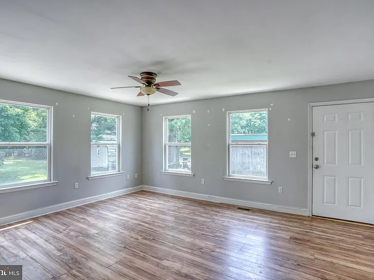 203 Hamilton St — Photo 7