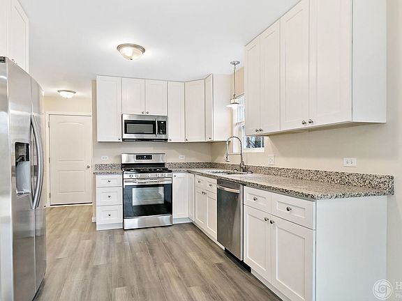 4th image of 37579 N Amber Way