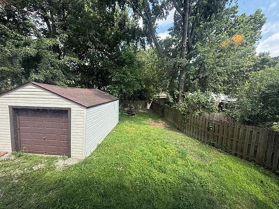 4th image of 1617 Shirley Ave