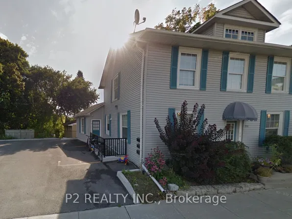 253 Prospect St, Newmarket, ON L3Y 3V1