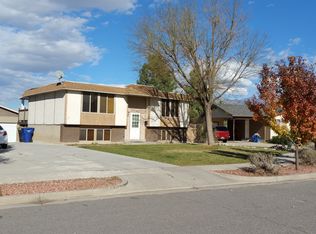 1067 E Violet Cir, Sandy, UT 84094