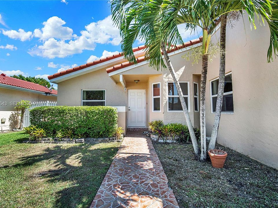 1st image of 10813 SW 158th Ln
