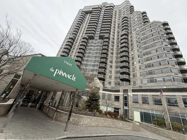 112-1 Queens Blvd, Forest Hills, NY 11375