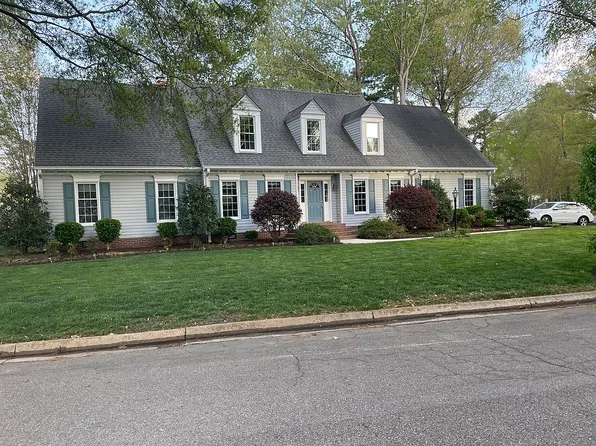 537 Las Gaviotas Blvd, Chesapeake, VA 23322