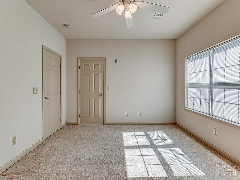 Northfield Ridge Apartments — Photo 8