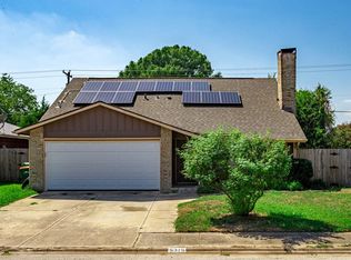 5315 Queens Ct, Lake Dallas, TX 75065