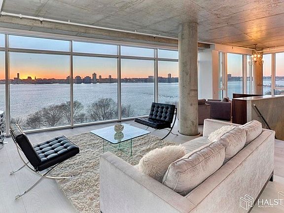 2nd image of 173 Perry St #6/7