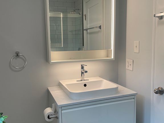 Brand new bathroom with wonderful light!