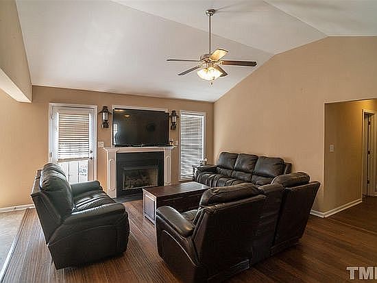 2nd image of 51 Hardee Woods Ln