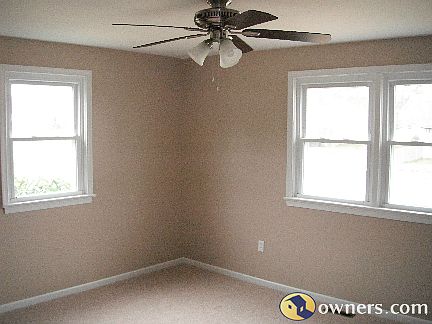 Master bedroom  14x12 