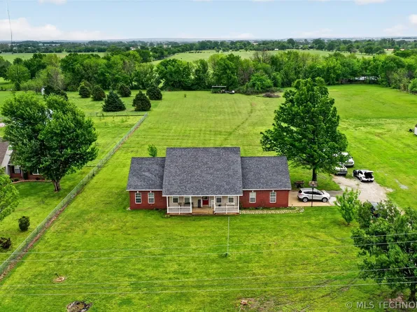 511 Rhonda St, Pryor, OK 74361