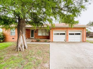 1020 Davis St NW, Ardmore, OK 73401
