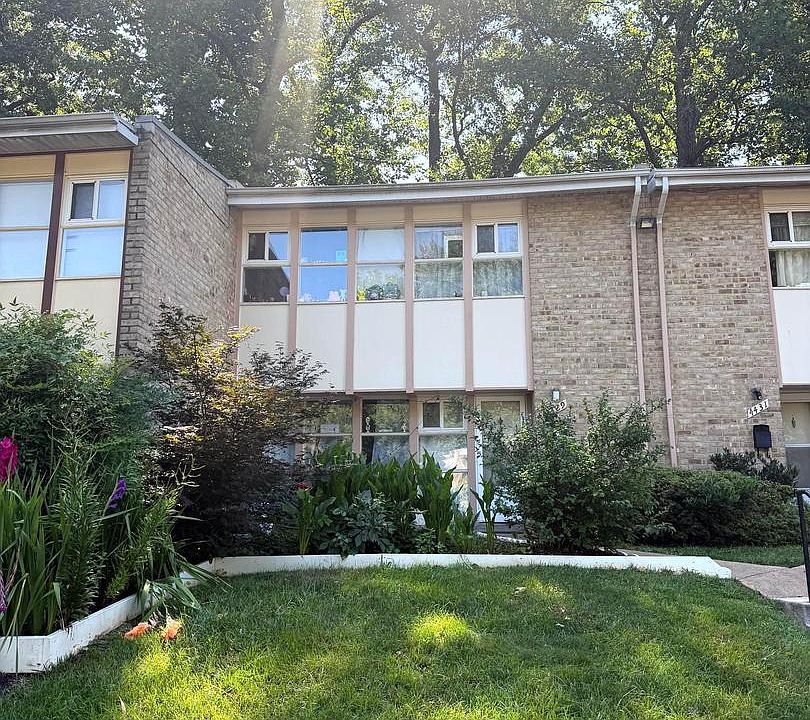 1st image of 4429 Forest Glen Ct