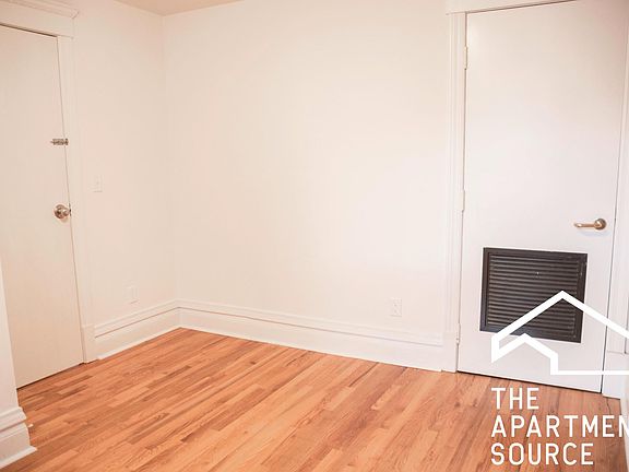 4th image of 1613 N Leavitt St #Kfthjucmf