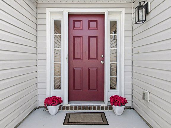3rd image of 332 Turning Pines Loop