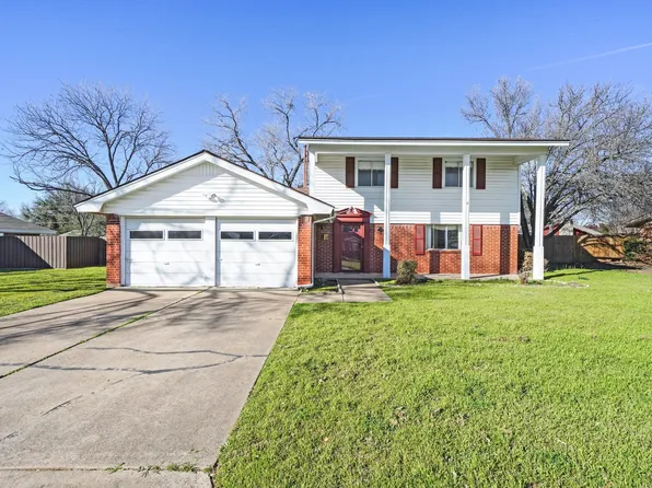 2501 SE 10th St, Mineral Wells, TX 76067