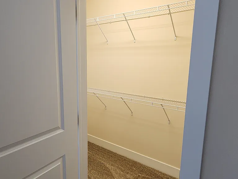 3239 Tremont Rd — Photo 14