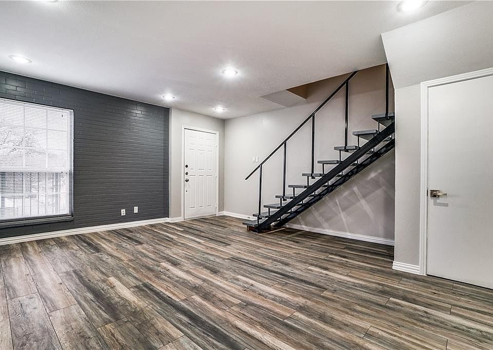 1st image of 7821 Royal Ln #C